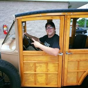 Meet your Posher, Christopher